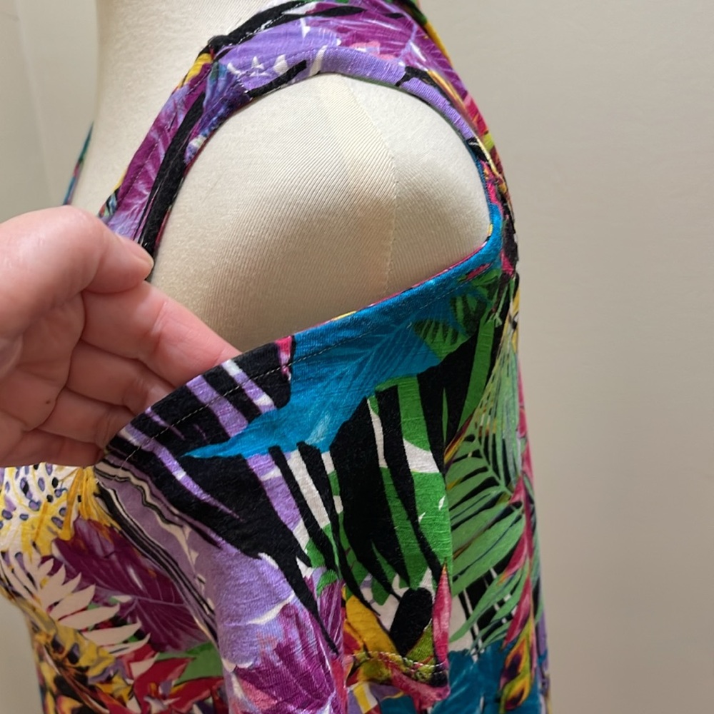 Rafaella cold shoulder size M